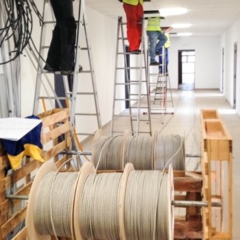 Electricieni si instalatori retele date voce